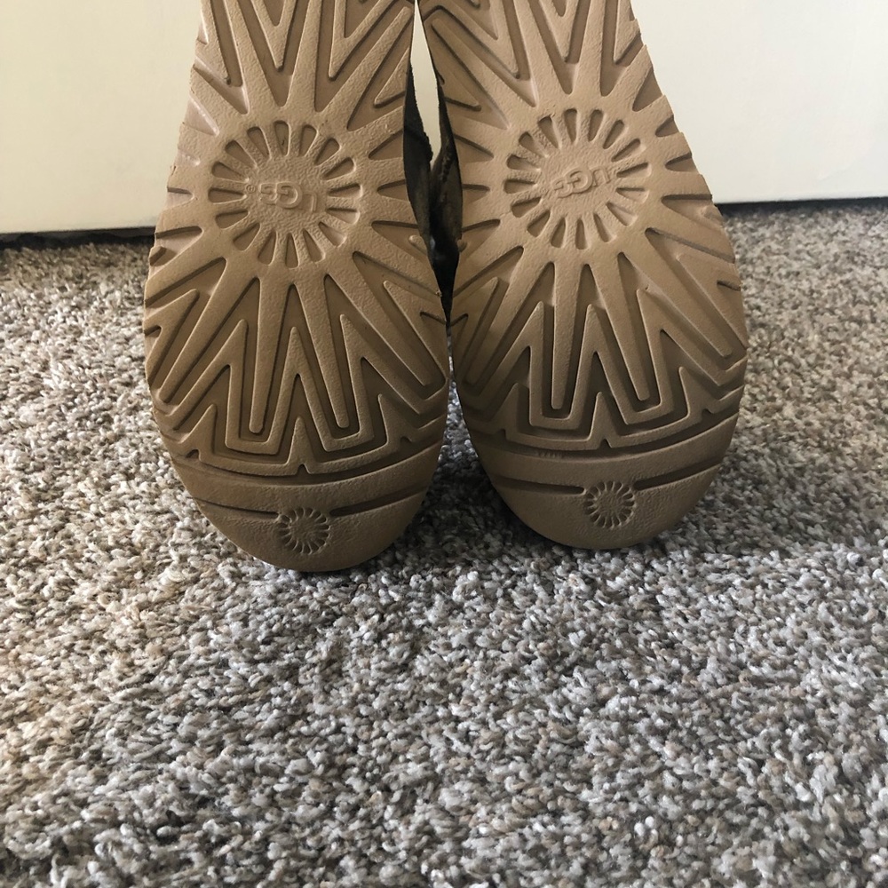 Uggs - image 3